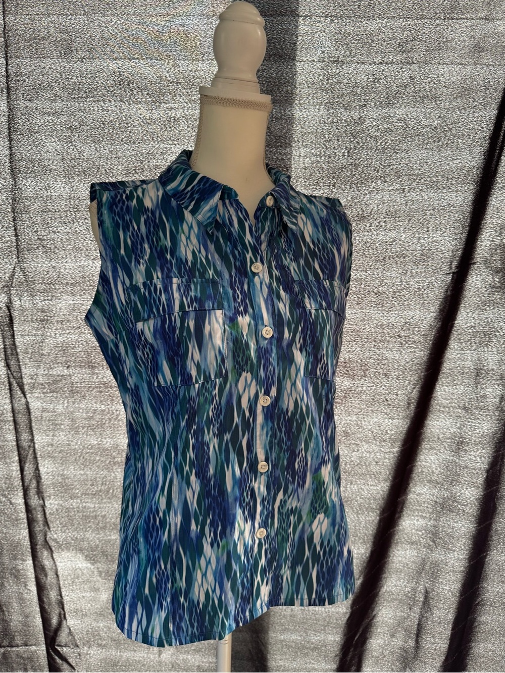 Reel Legends Blue Teal White Printed Sleeveless Button Front Top